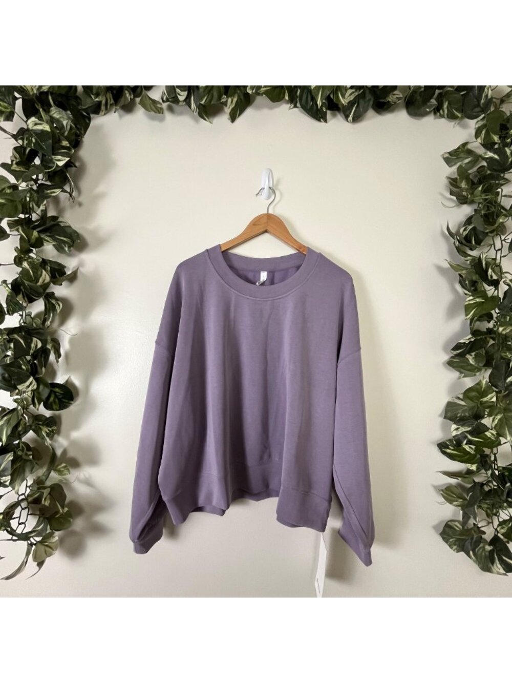 Lululemon Athletic Perfectly Oversized Crop Crew Purple Ash NWT Women’s Sz 18